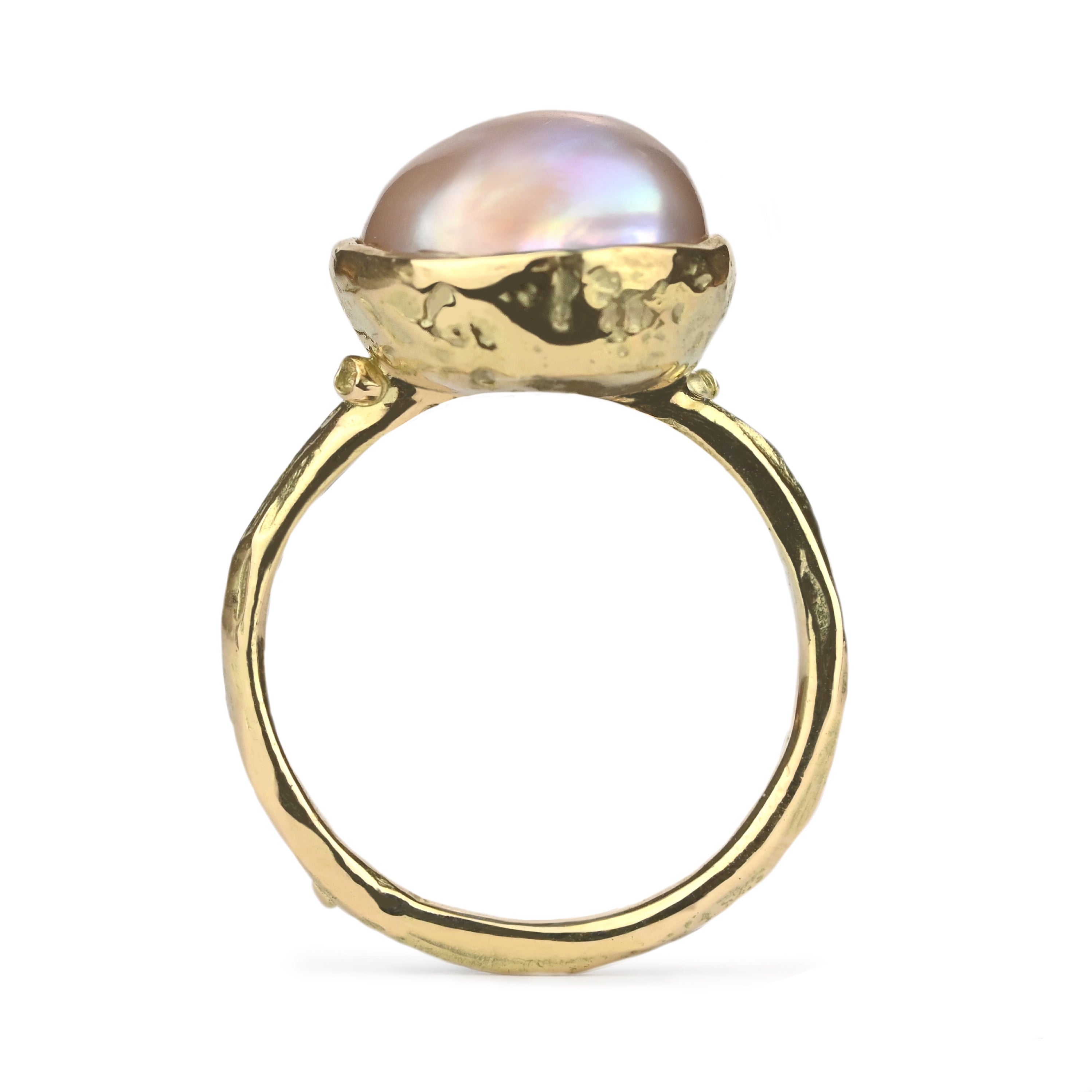 Gouden Overgrown ring met Keshi parel